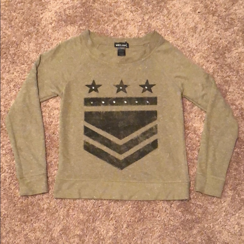 Sweatshirt